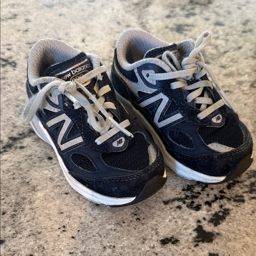 New Balance Toddler Kids' Navy Sneakers 990v6